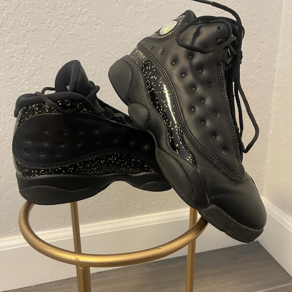 Jordan 13 Retro (Black/Metallic Gold)